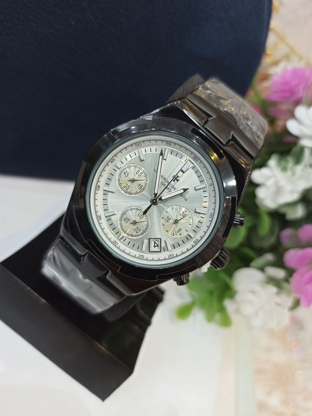 ساعت مچی مردانه سه موتور فعال کرنوگراف بند مشکی صفحه سفید برند VACHERON CONSTANT GENEVE
